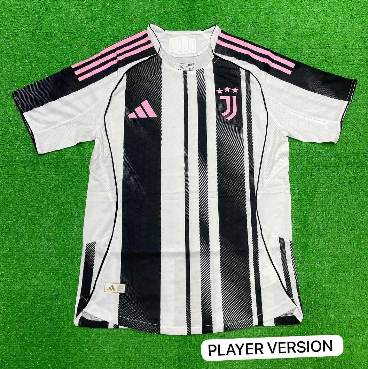 Juventus 25/26 Home Jersey - Player Edition