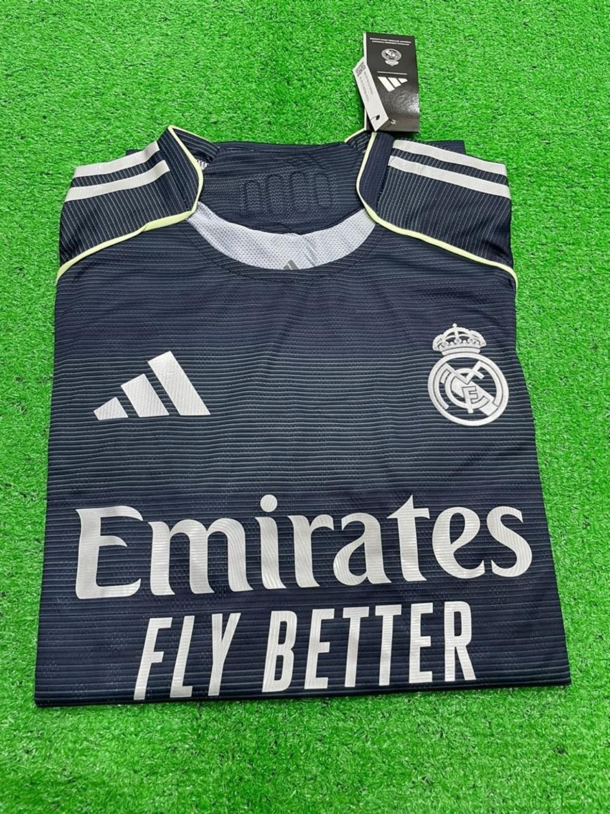 Real Madrid 25/26 Away Jersey - Player Edition